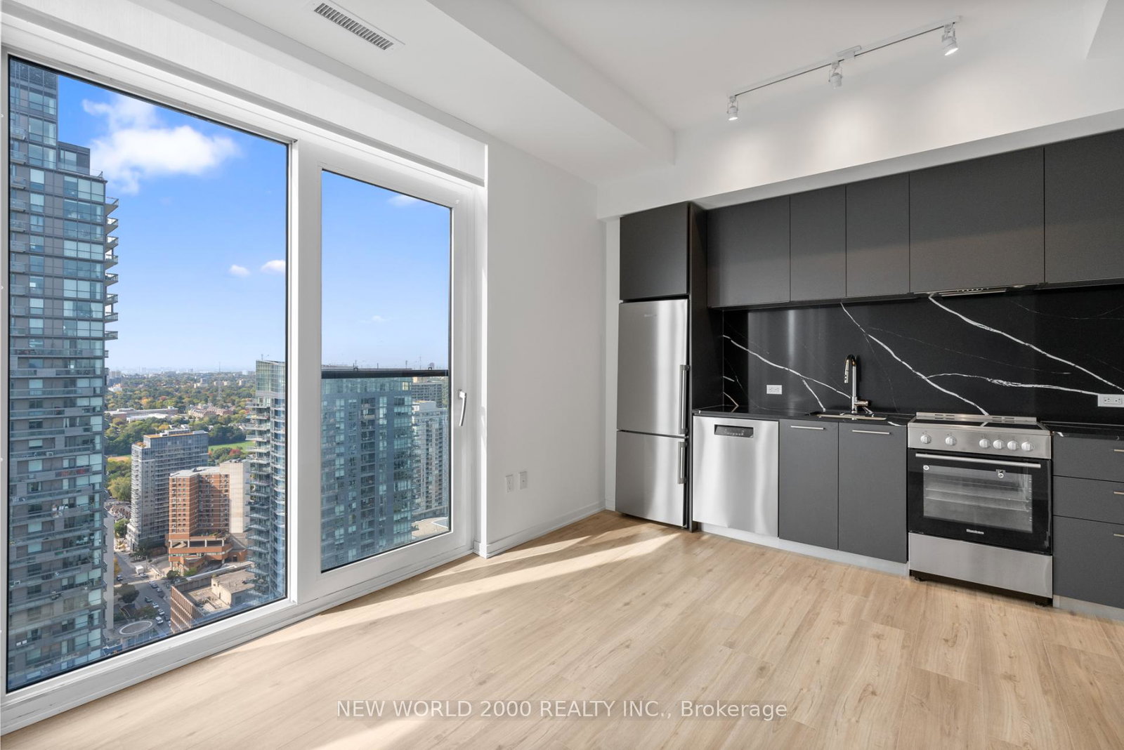 101-roehampton-avenue-toronto-ontario-c13037404