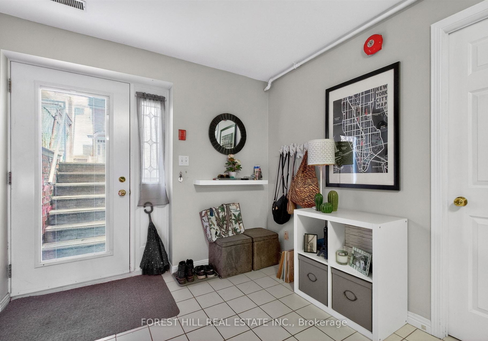 14-concord-avenue-toronto-ontario-c13037486