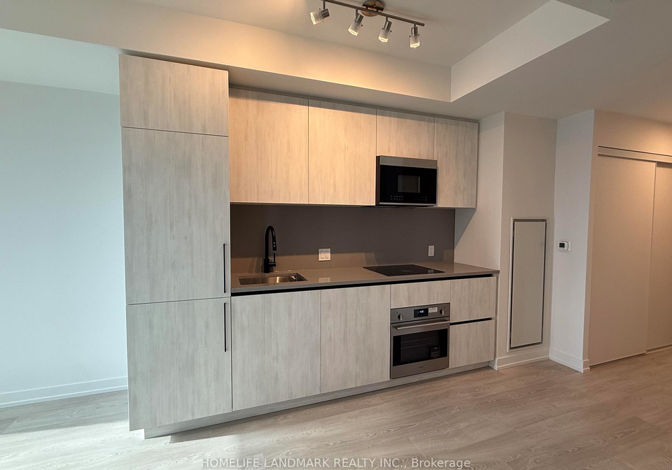 35-parliament-street-toronto-ontario-c13037648