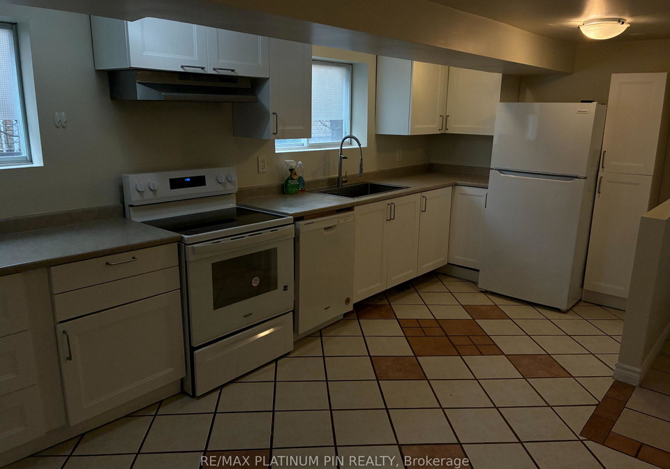 315-apache-trail-north-york-ontario-c13037668