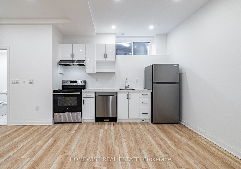 11-craig-crescent-east-york-ontario-c13037874