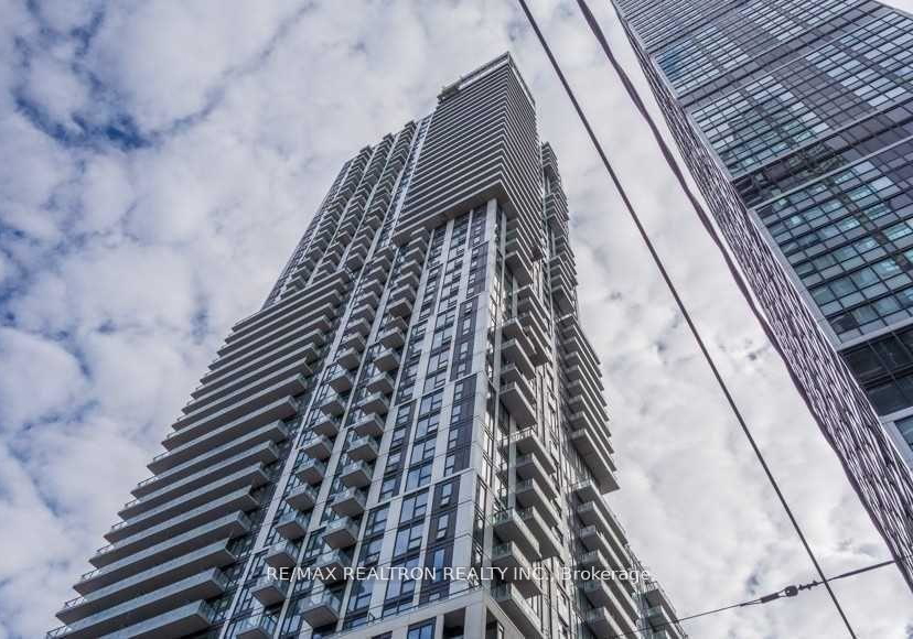 251-jarvis-street-toronto-ontario-c13037896