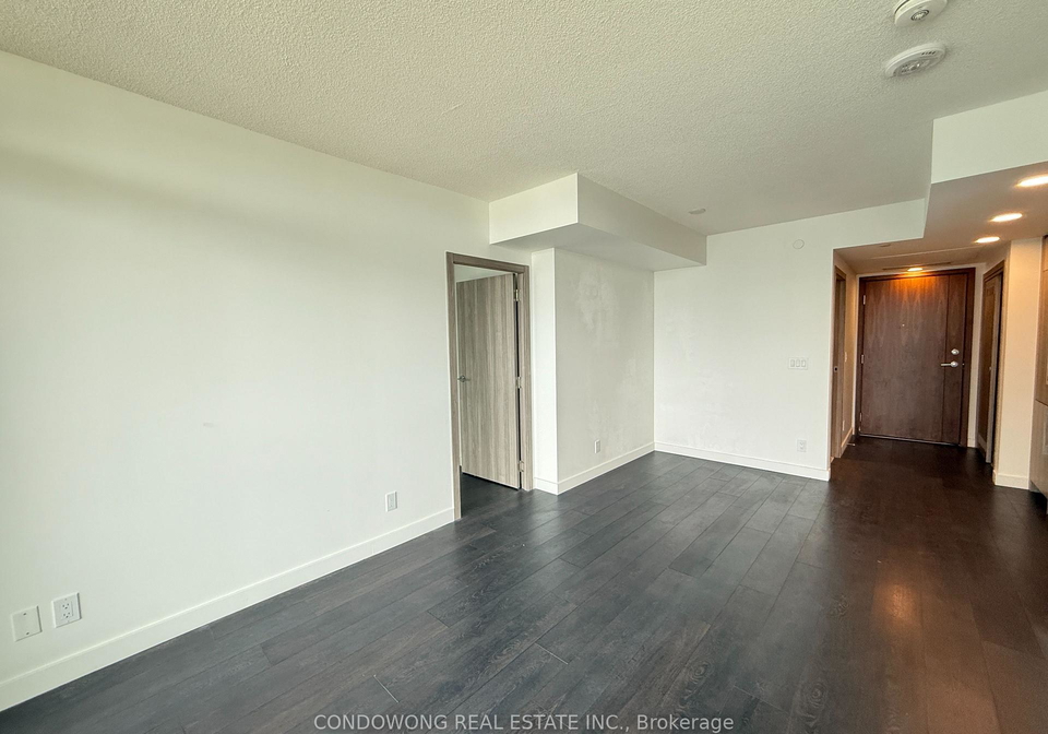 38-widmer-street-toronto-ontario-c13038062