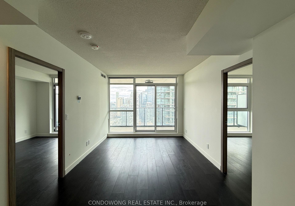 38-widmer-street-toronto-ontario-c13038062