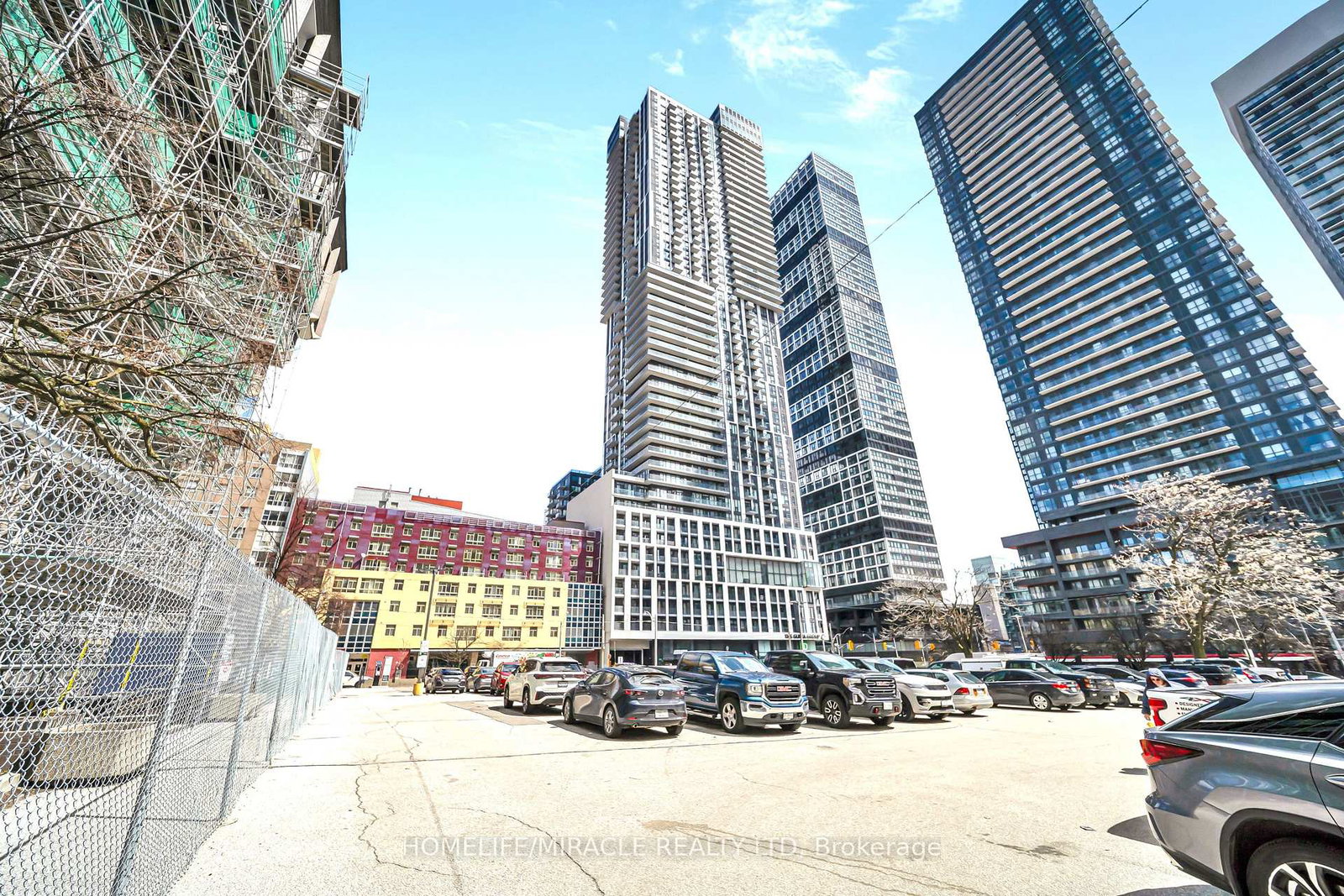 251-jarvis-street-toronto-ontario-c13038080