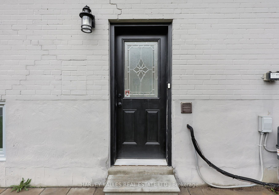 242-acton-avenue-toronto-ontario-c13038510