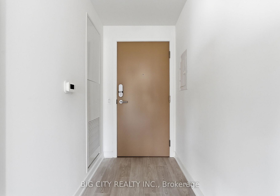 1-quarrington-lane-north-york-ontario-c13038630