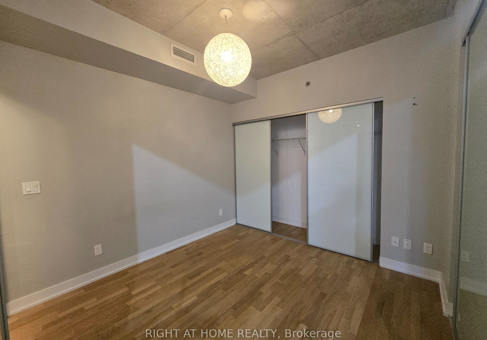 20-gladstone-avenue-toronto-ontario-c13038654