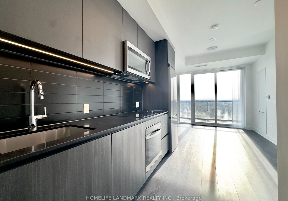5858-yonge-street-toronto-ontario-c13038770