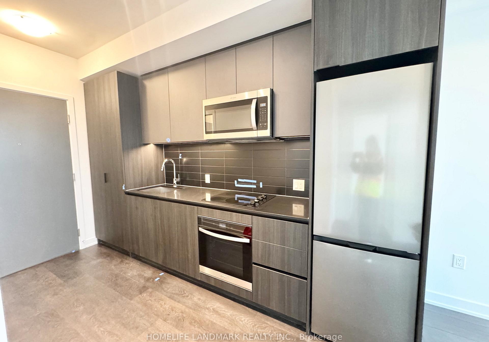 5858-yonge-street-toronto-ontario-c13038770