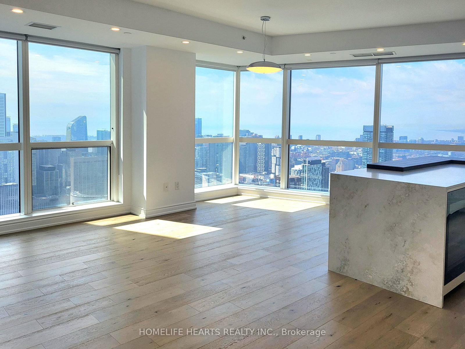 388-yonge-street-toronto-ontario-c13038840
