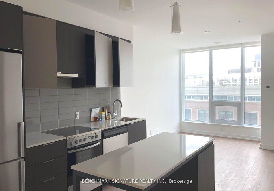 203-college-street-toronto-ontario-c13038892