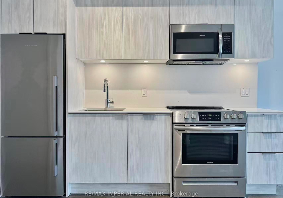 25-richmond-street-e-toronto-ontario-c13039012