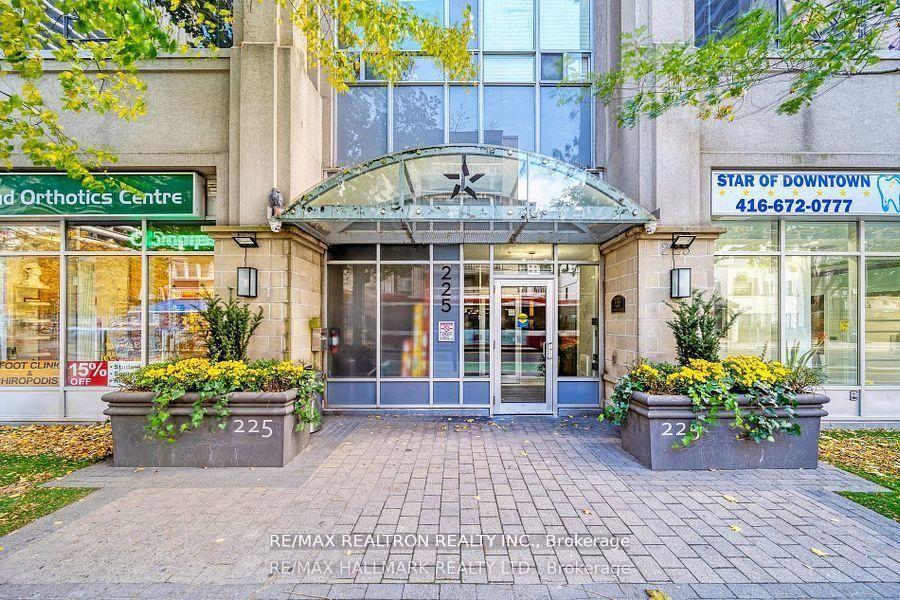 225-wellesley-street-e-toronto-ontario-c13039098