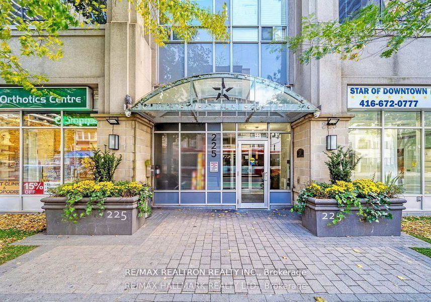 225-wellesley-street-e-toronto-ontario-c13039098