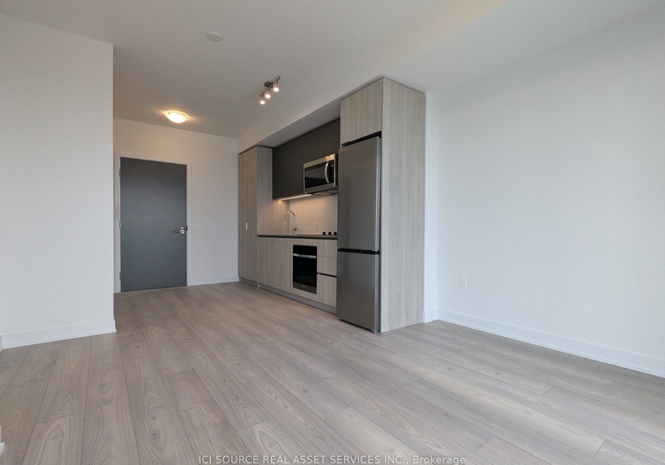 5858-yonge-street-toronto-ontario-c13039102
