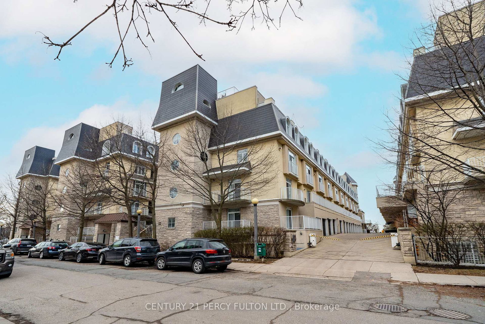 32-stadium-road-toronto-ontario-c13039626