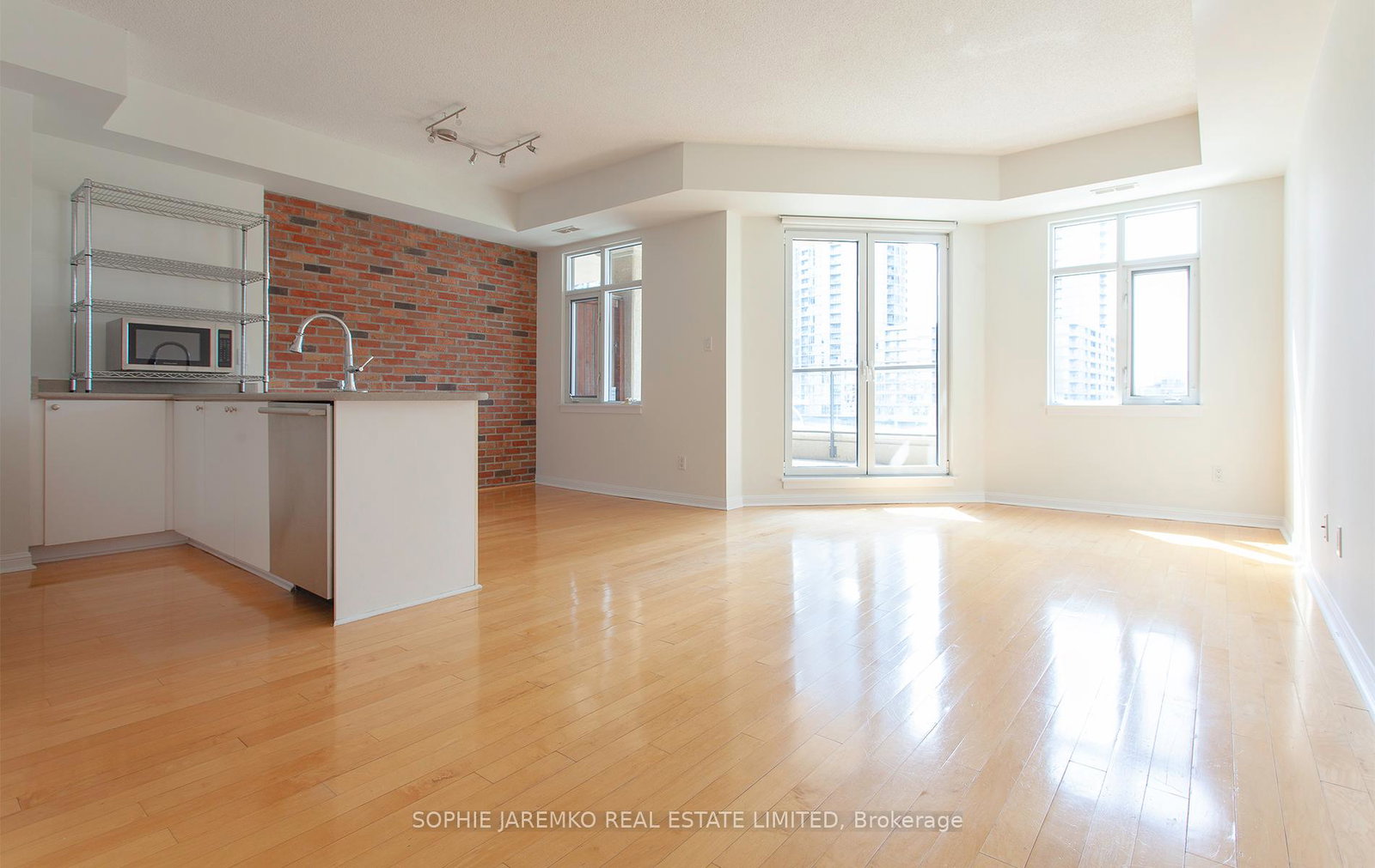 550-front-street-w-toronto-ontario-c13039888