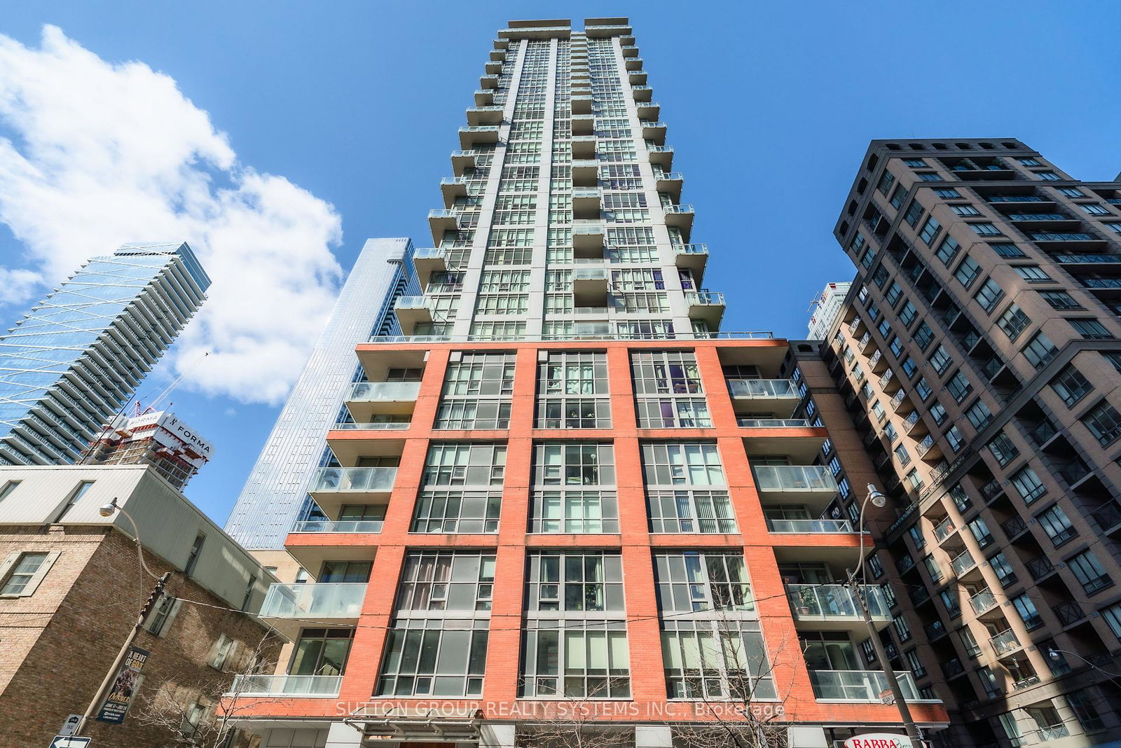 126-simcoe-street-toronto-ontario-c13040074