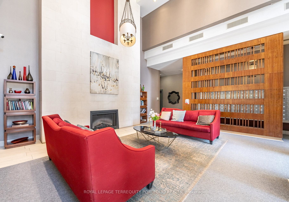 18-kenaston-gardens-north-york-ontario-c13040542