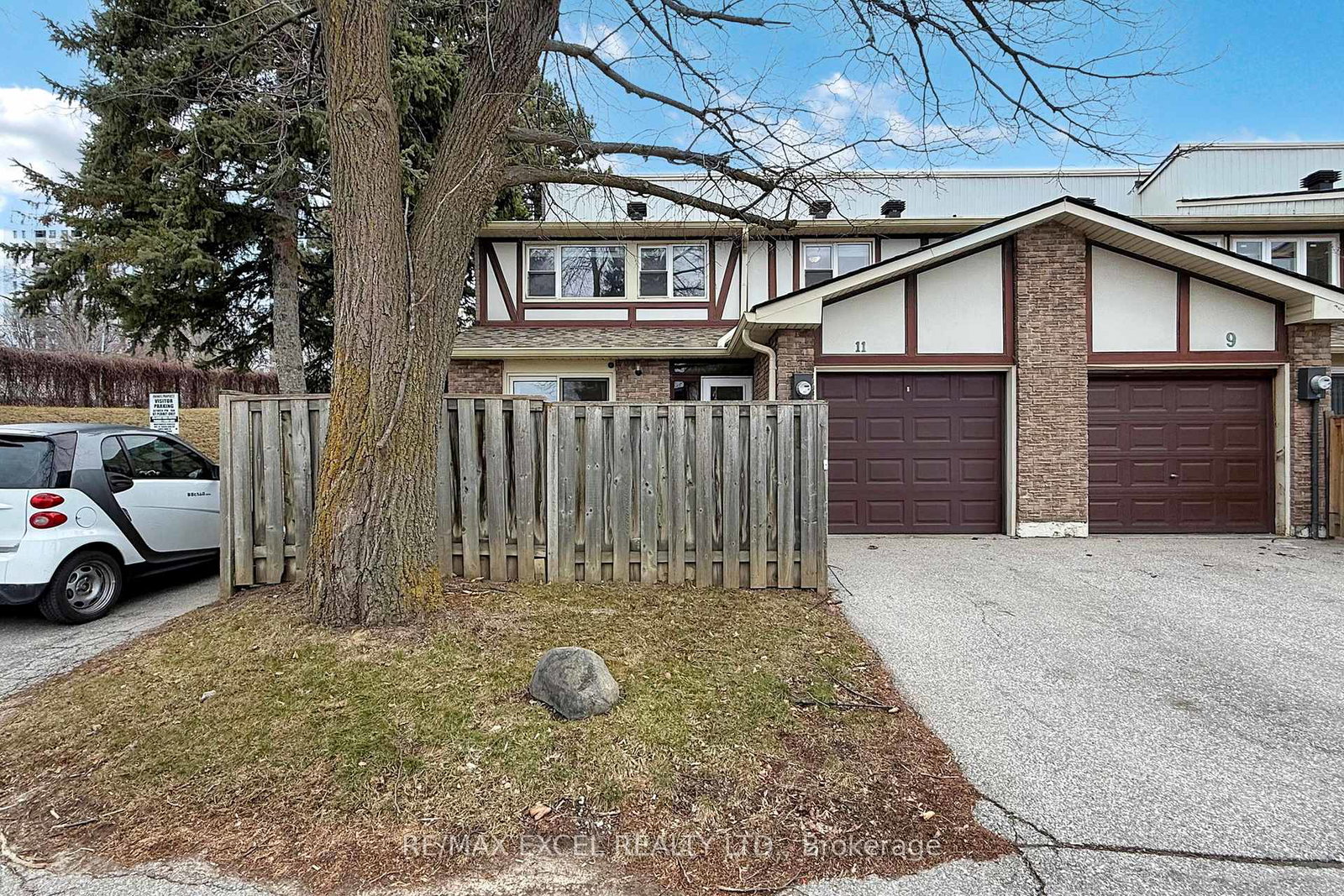 11-sand-fernway-north-york-ontario-c13040710