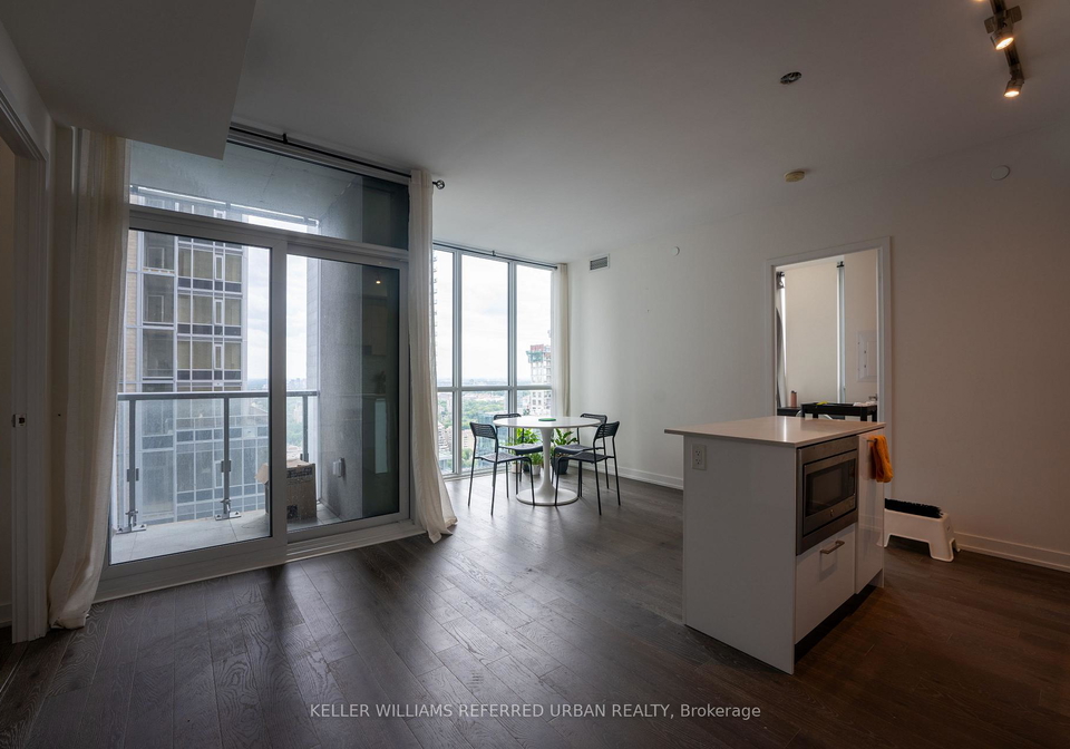 1-yorkville-avenue-toronto-ontario-c13040724