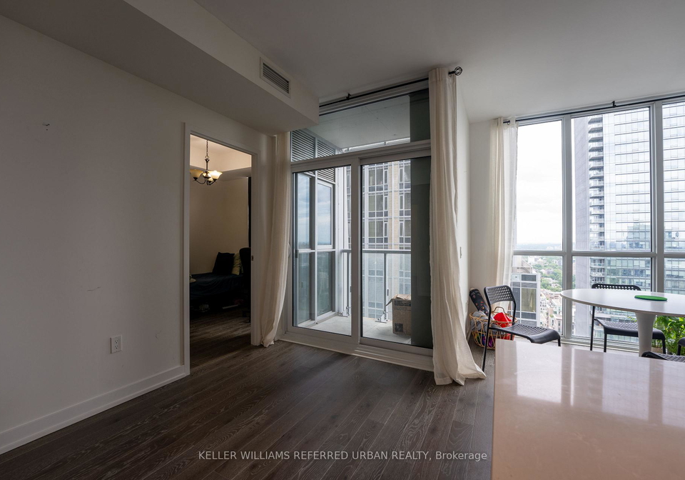 1-yorkville-avenue-toronto-ontario-c13040724
