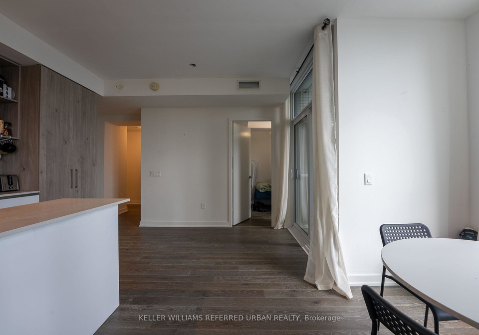 1-yorkville-avenue-toronto-ontario-c13040724