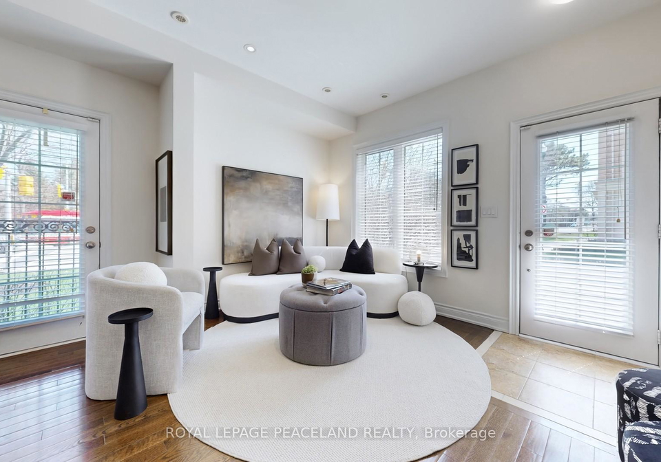 82-hargrave-lane-north-york-ontario-c13040922