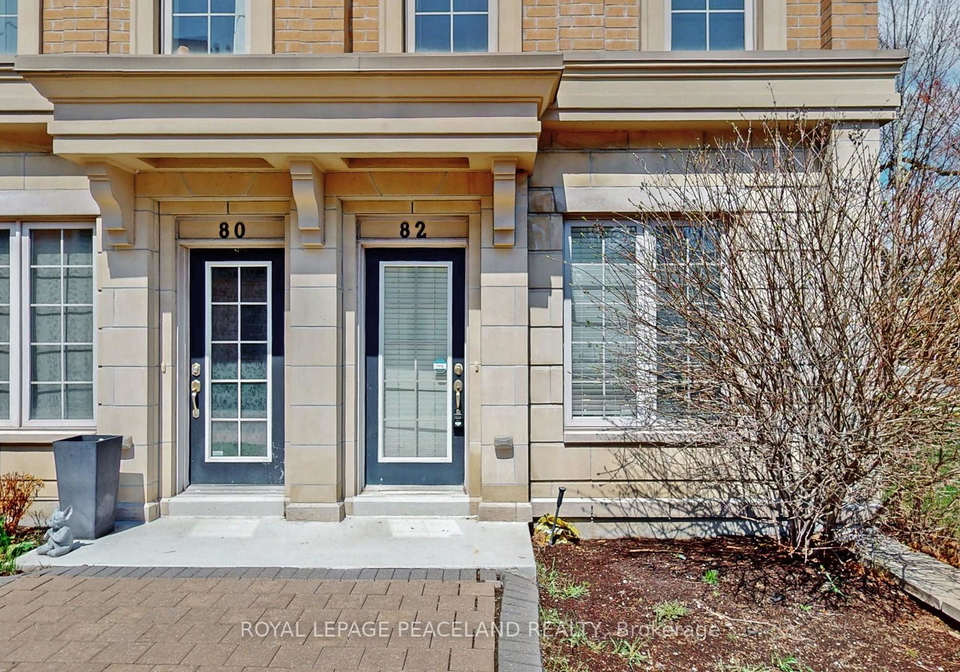 82-hargrave-lane-north-york-ontario-c13040922