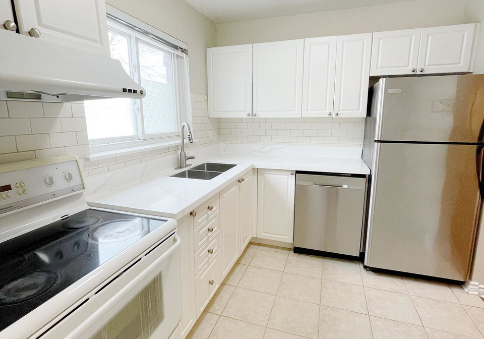 53-godstone-road-north-york-ontario-c13040944