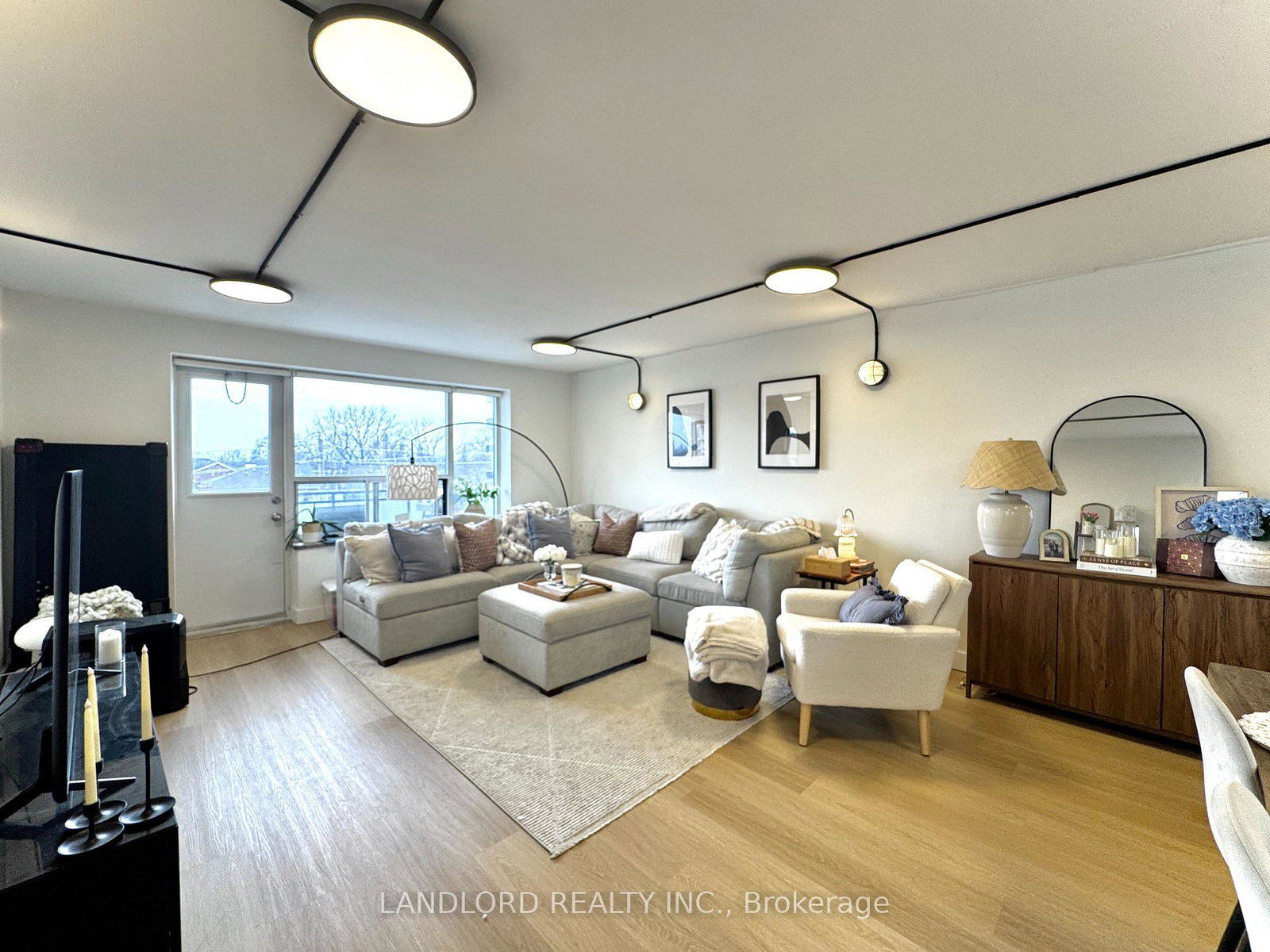 420-eglinton-avenue-e-toronto-ontario-c13040960