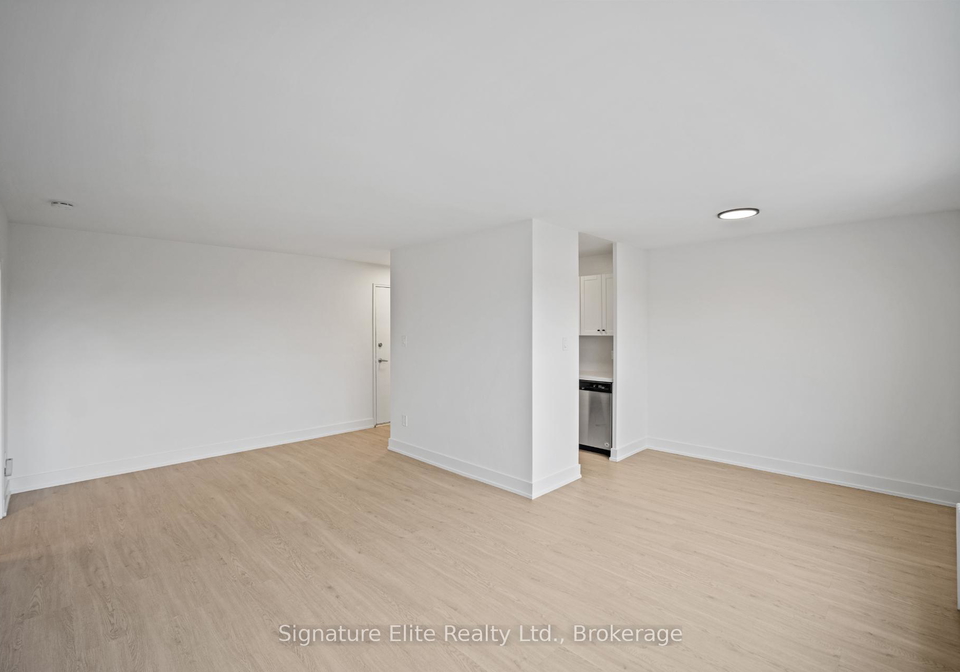 3-swift-drive-north-york-ontario-c13041184