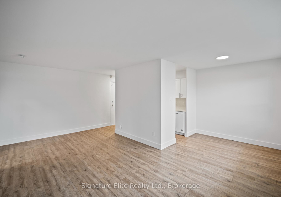 3-swift-drive-north-york-ontario-c13041188