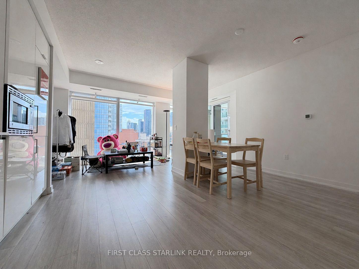 121-st-patrick-street-toronto-ontario-c13041324