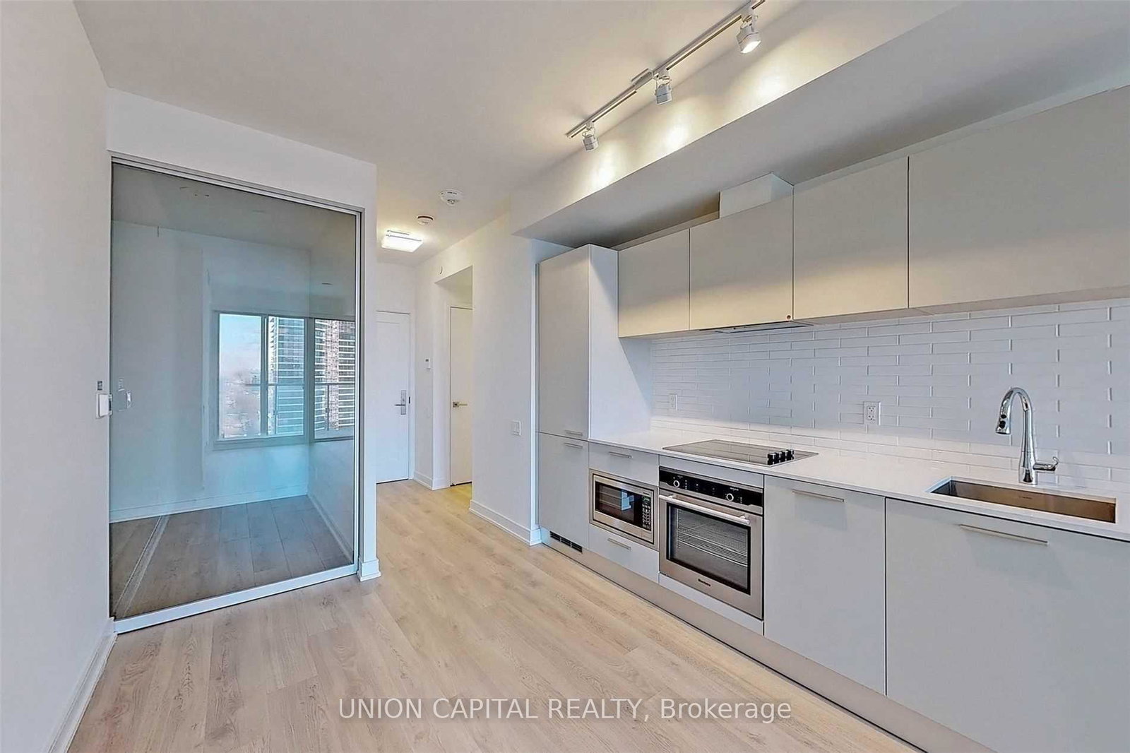 3-gloucester-street-toronto-ontario-c13041406
