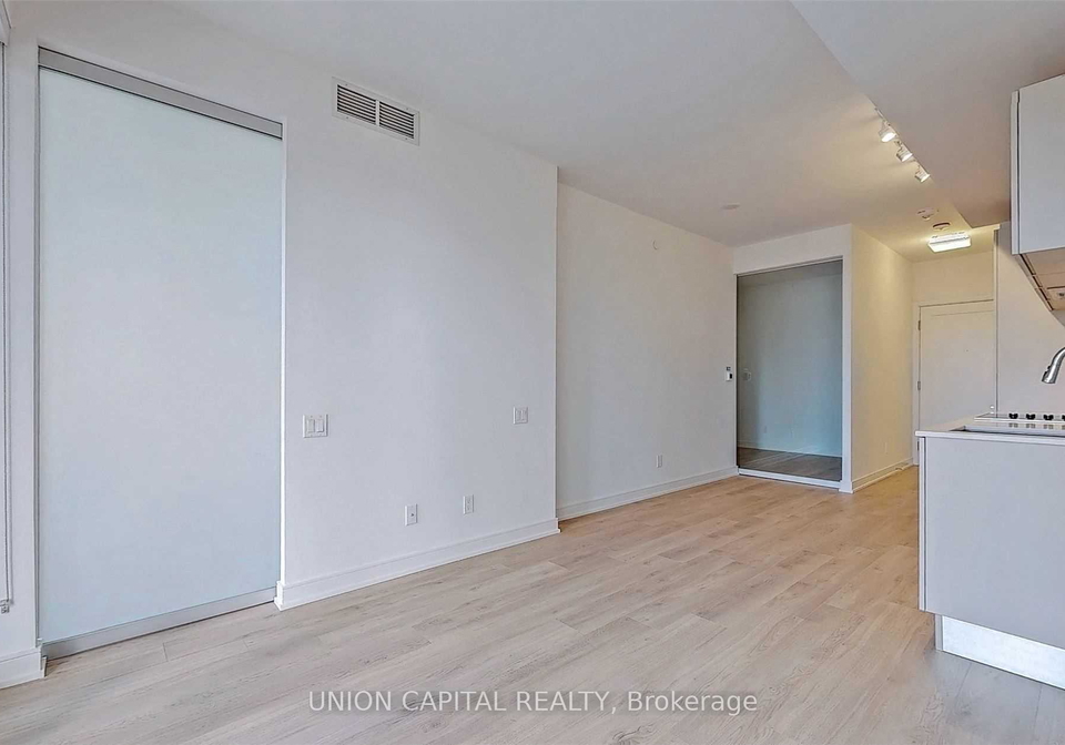 3-gloucester-street-toronto-ontario-c13041406