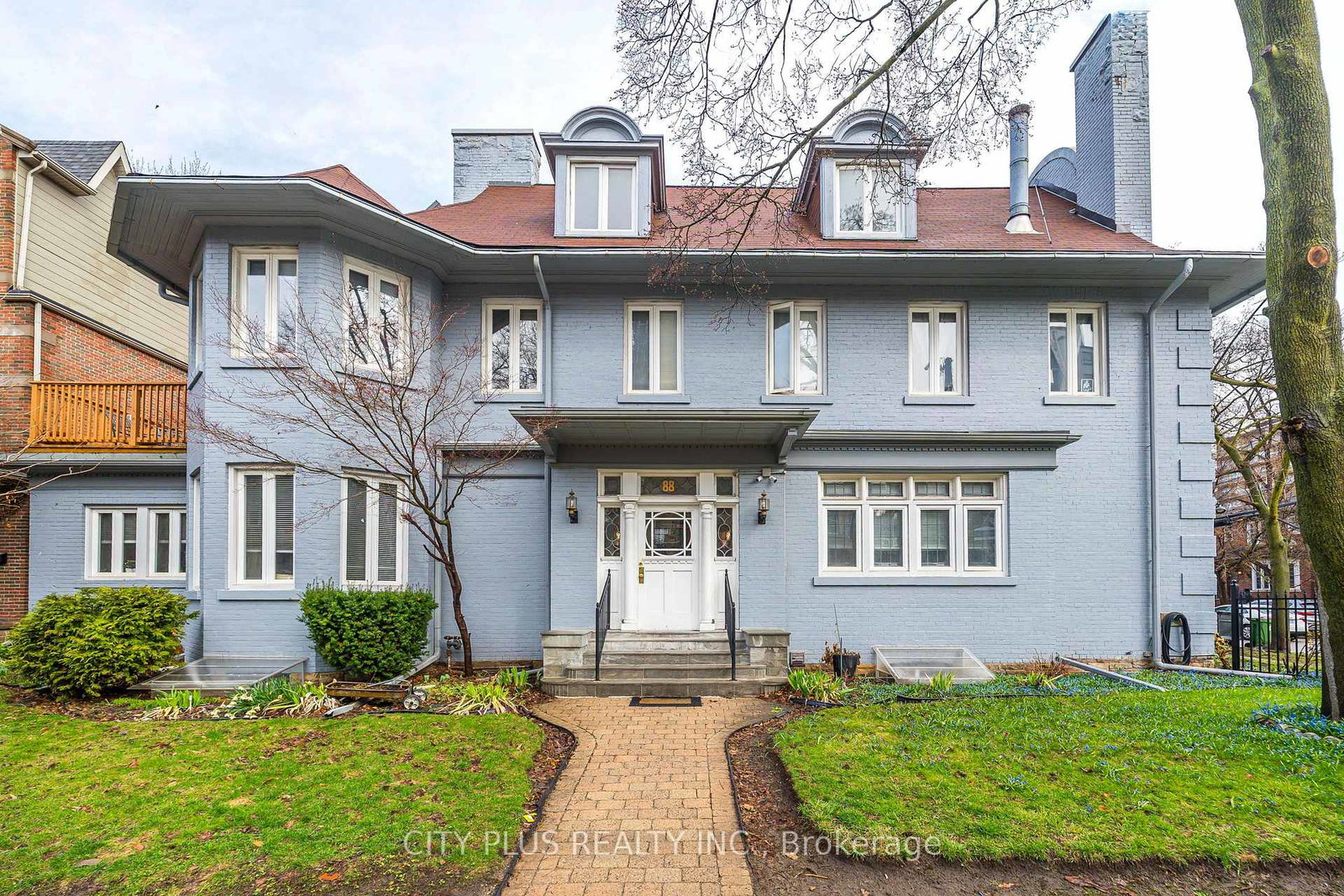 88-lowther-avenue-toronto-ontario-c13041430