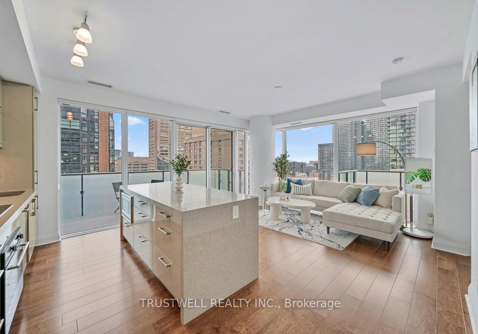 1080-bay-street-toronto-ontario-c13041496