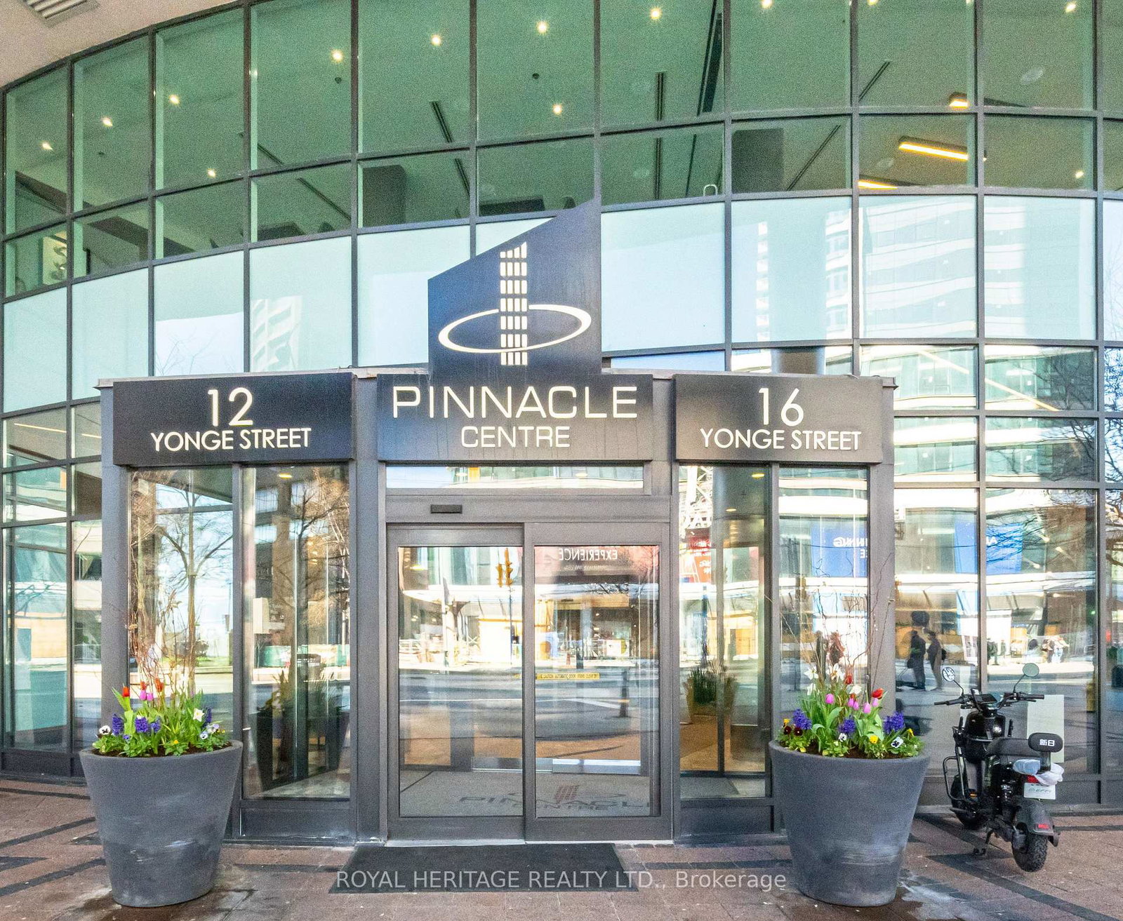 12-yonge-street-toronto-ontario-c13041604