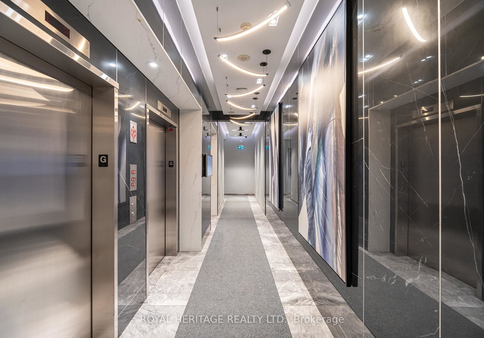 12-yonge-street-toronto-ontario-c13041604