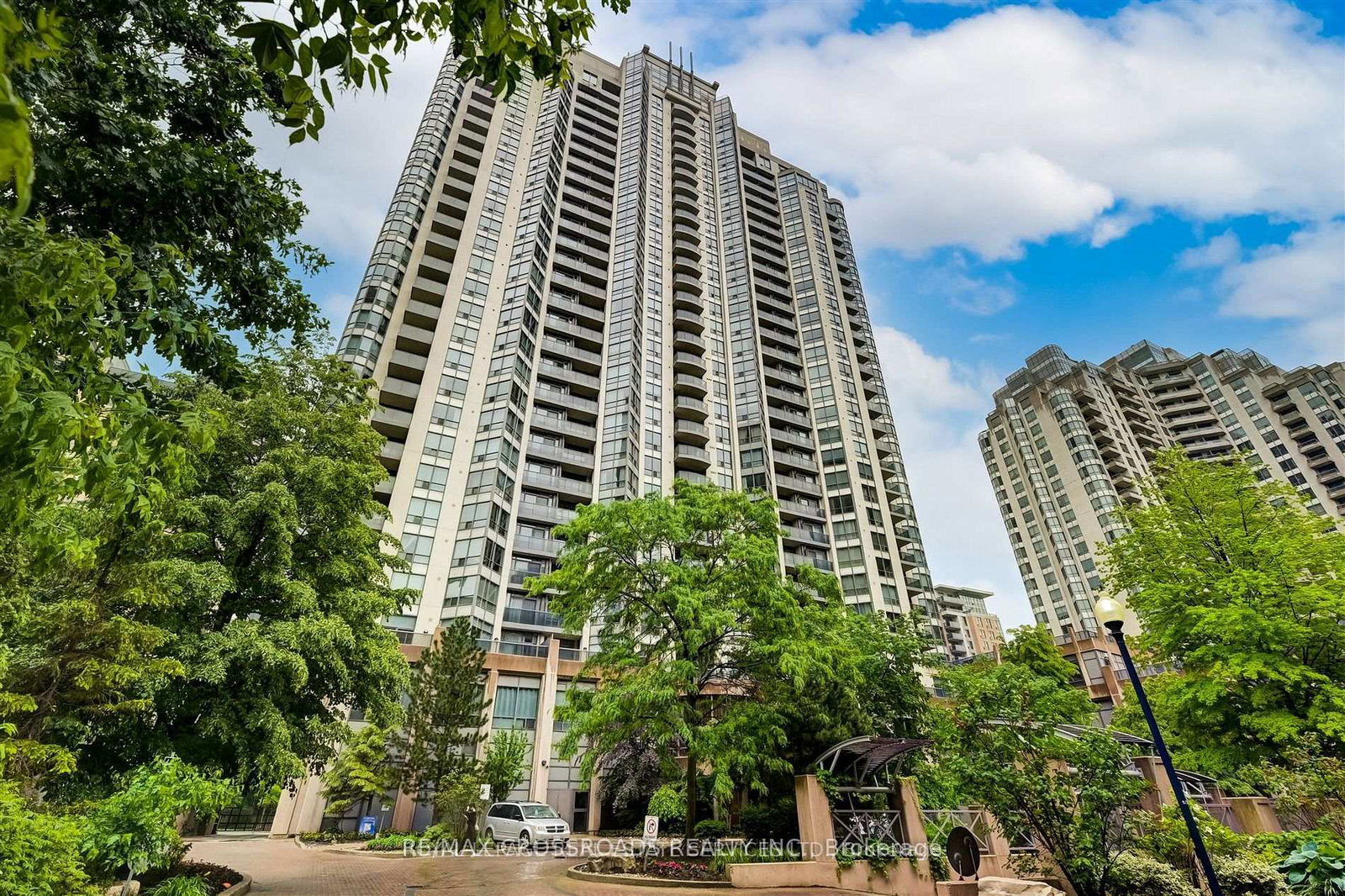10-northtown-way-north-york-ontario-c13042142