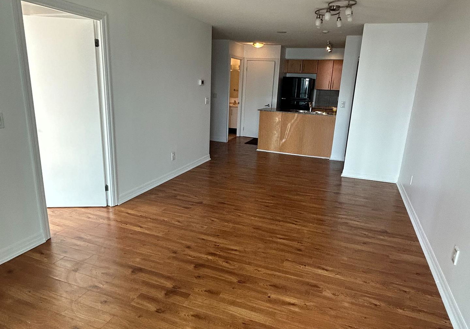 16-yonge-street-toronto-ontario-c13042548