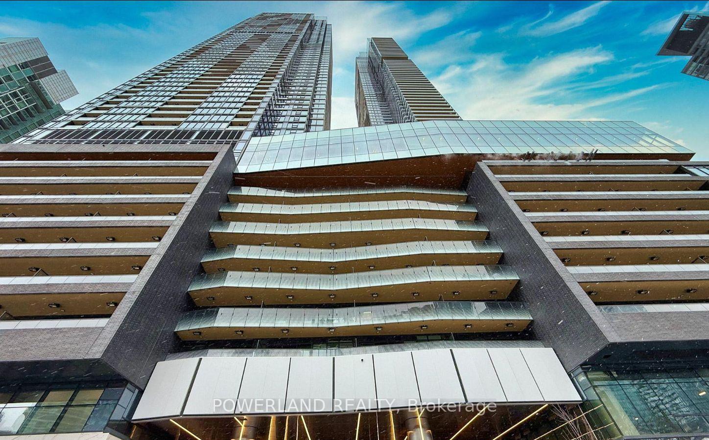 1-concord-cityplace-way-toronto-ontario-c13042664