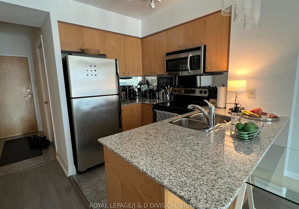 8-scollard-street-toronto-ontario-c13042870