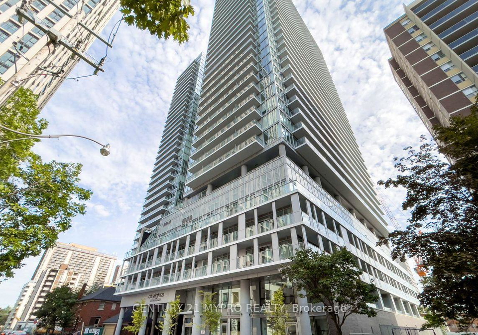 195-redpath-avenue-toronto-ontario-c13042944