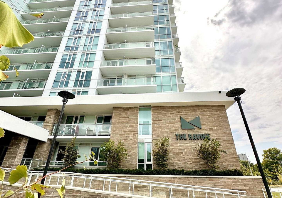 10-deerlick-court-north-york-ontario-c13043474