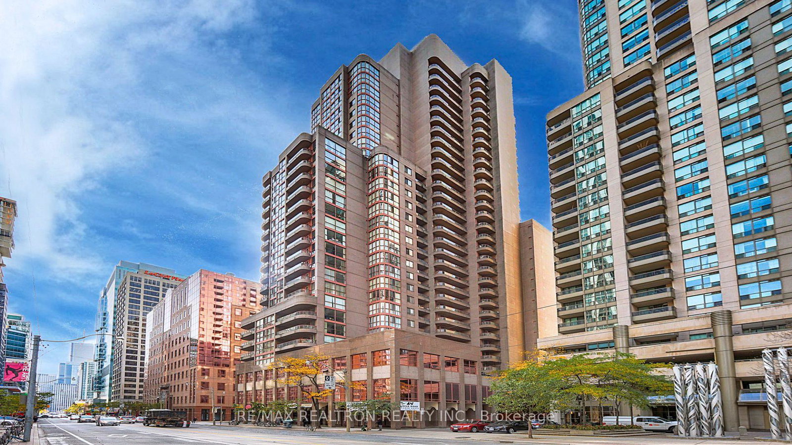 736-bay-street-toronto-ontario-c13043530