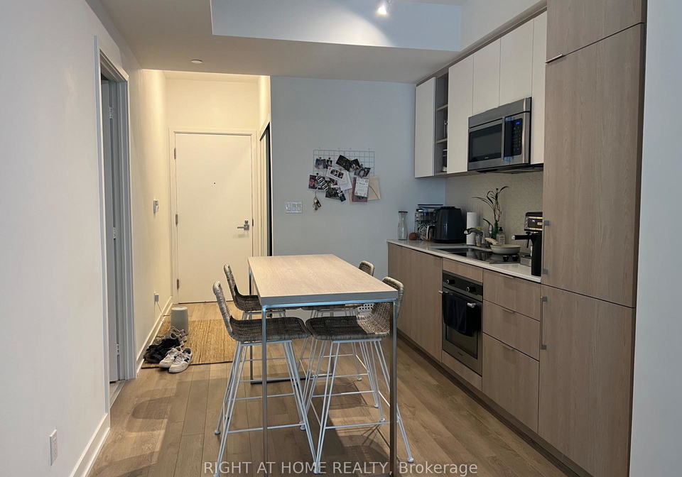 50-ordnance-street-toronto-ontario-c13043584
