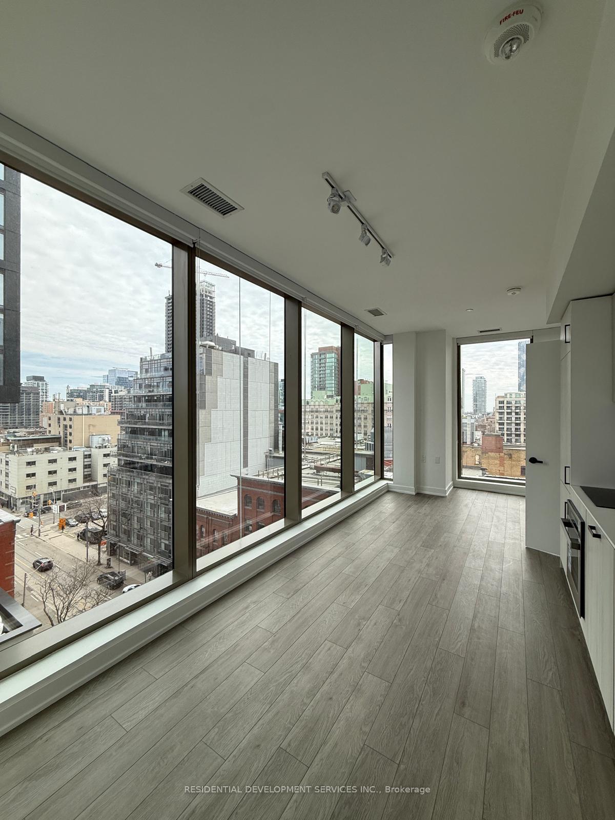 88-queen-street-toronto-ontario-c13043714